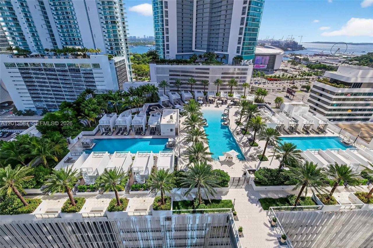 851 NE 1st Ave, Unit 1603, Miami, FL 33132 Photo