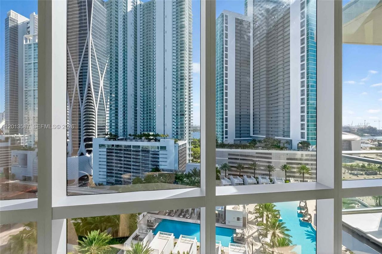 851 NE 1st Ave, Unit 1603, Miami, FL 33132 Photo