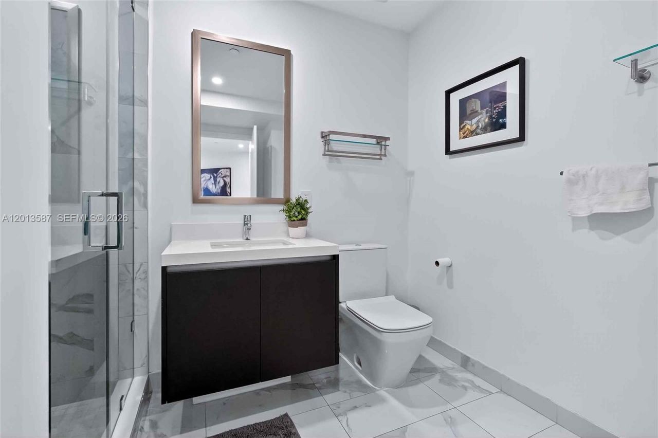851 NE 1st Ave, Unit 1603, Miami, FL 33132 Photo