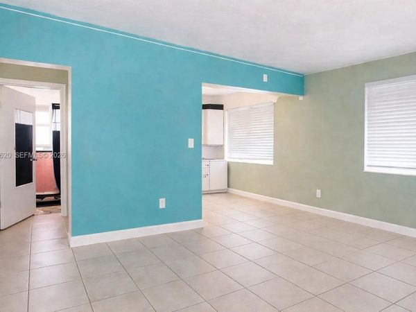 1001 NE 10th St, Unit 1, Hallandale Beach, FL 33009