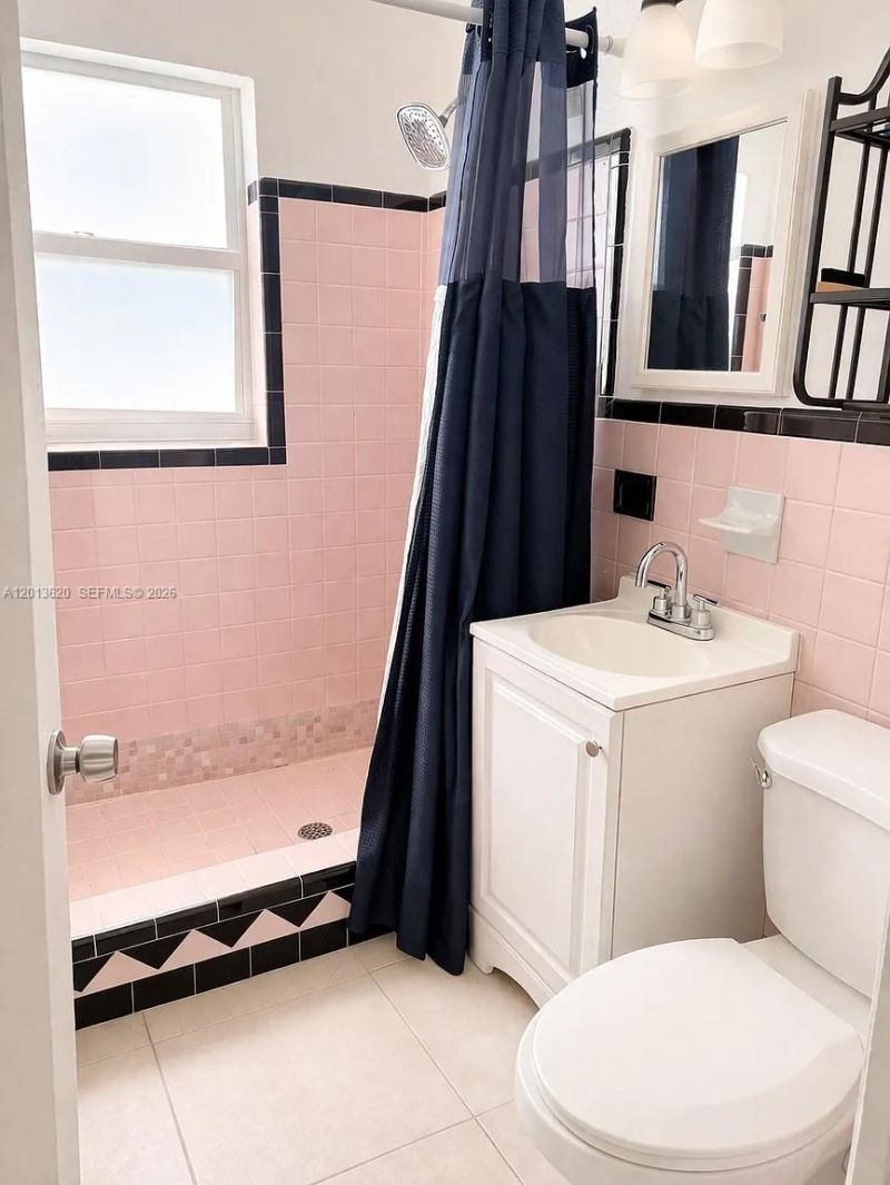 1001 NE 10th St, Unit 1, Hallandale Beach, FL 33009 Photo