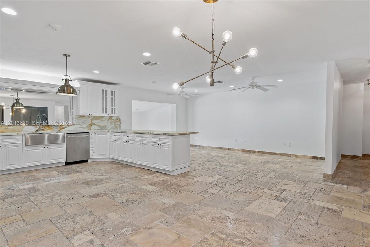 8745 SW 182nd Ter , Palmetto Bay, FL 33157 Photo