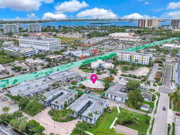 1747 NE 124th St , North Miami, FL 33181