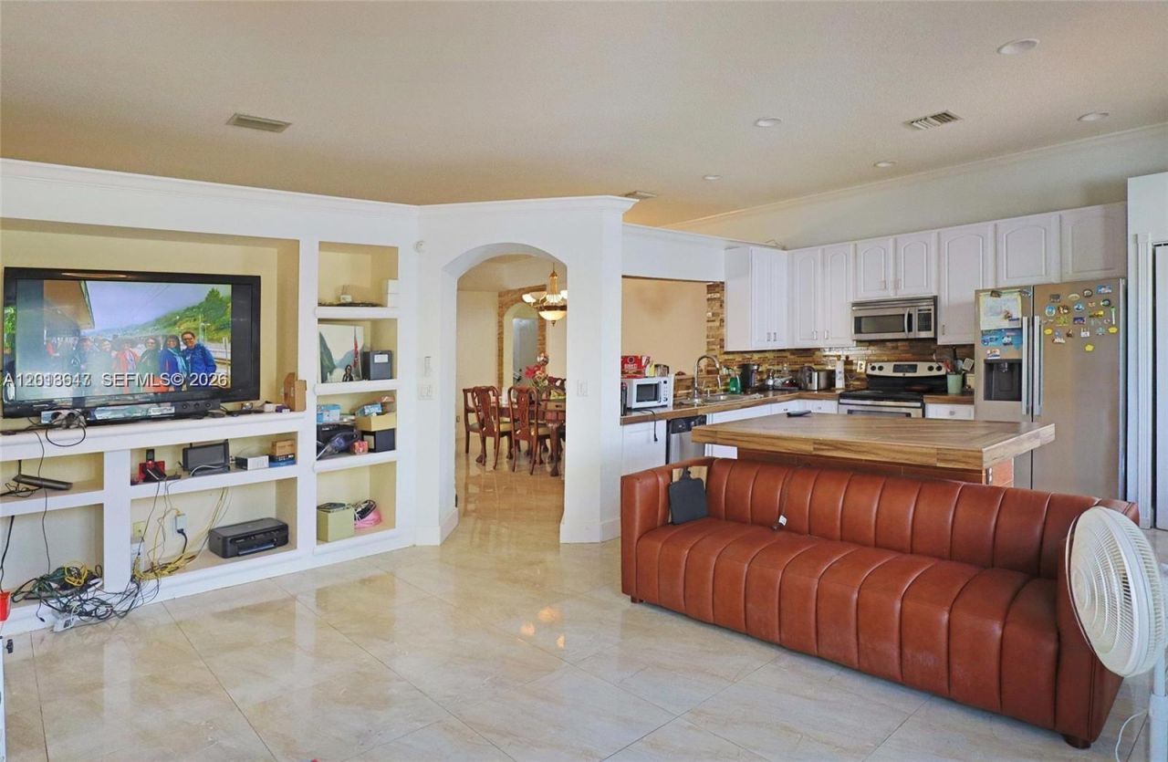 13463 SW 27th St , Miramar, FL 33027 Photo