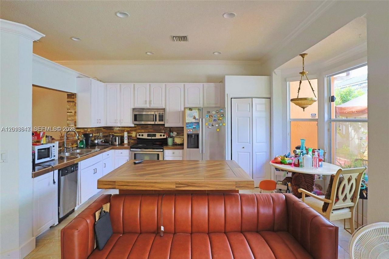 13463 SW 27th St , Miramar, FL 33027 Photo