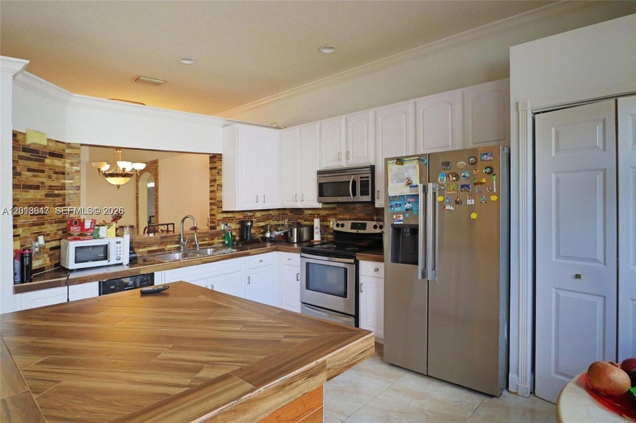 13463 SW 27th St , Miramar, FL 33027 Photo