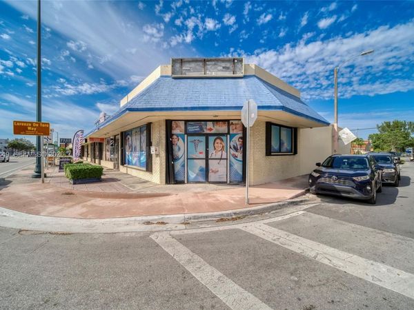 5301 SW 8th St, Miami, FL 33134