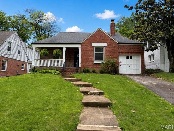 10 Burroughs Lane, Ladue, MO 63124
