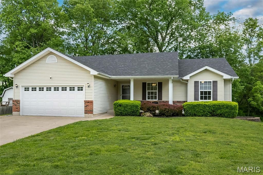 344 Fourbush Court , Winfield, MO 63389 Main Photo