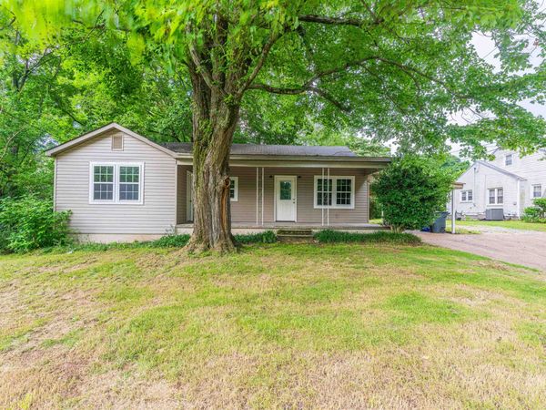 2232 Wood Ave, Florence, AL 35630