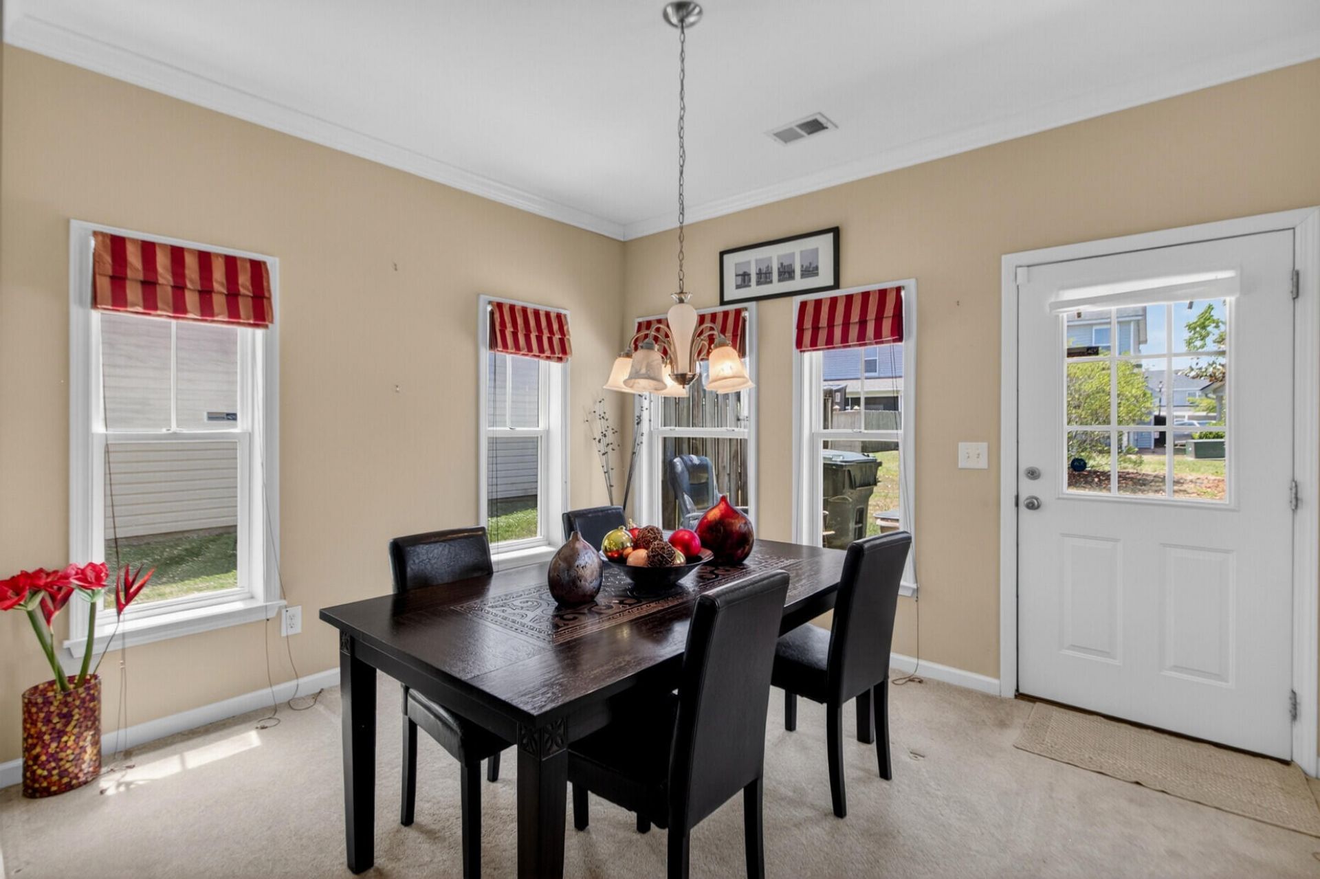 138 Kirkland Street Photo 11