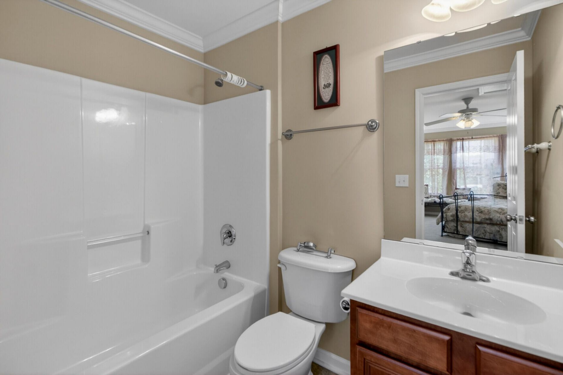 138 Kirkland Street Photo 19