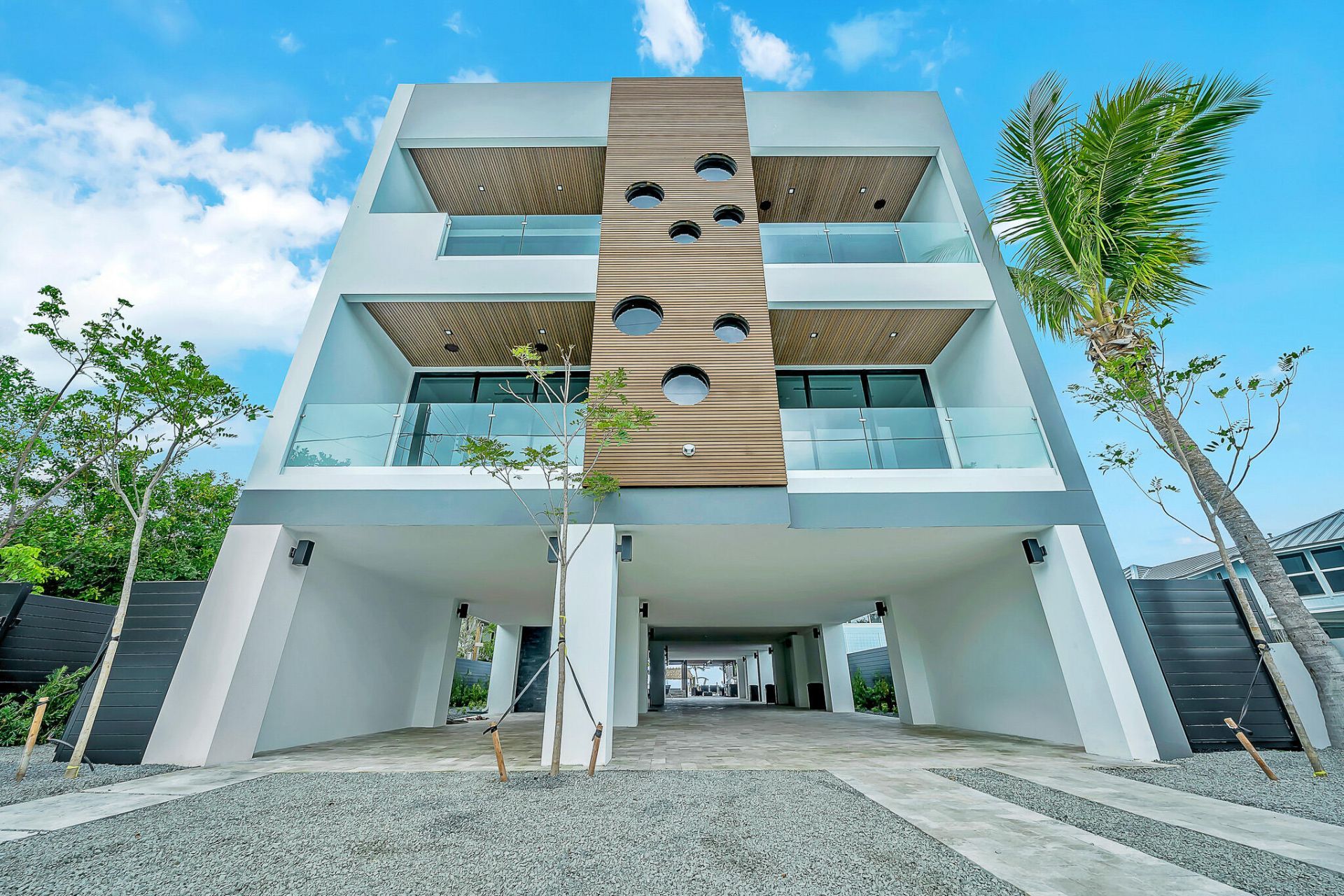 16 Seaside Avenue, Key Largo, FL 33037 Photo