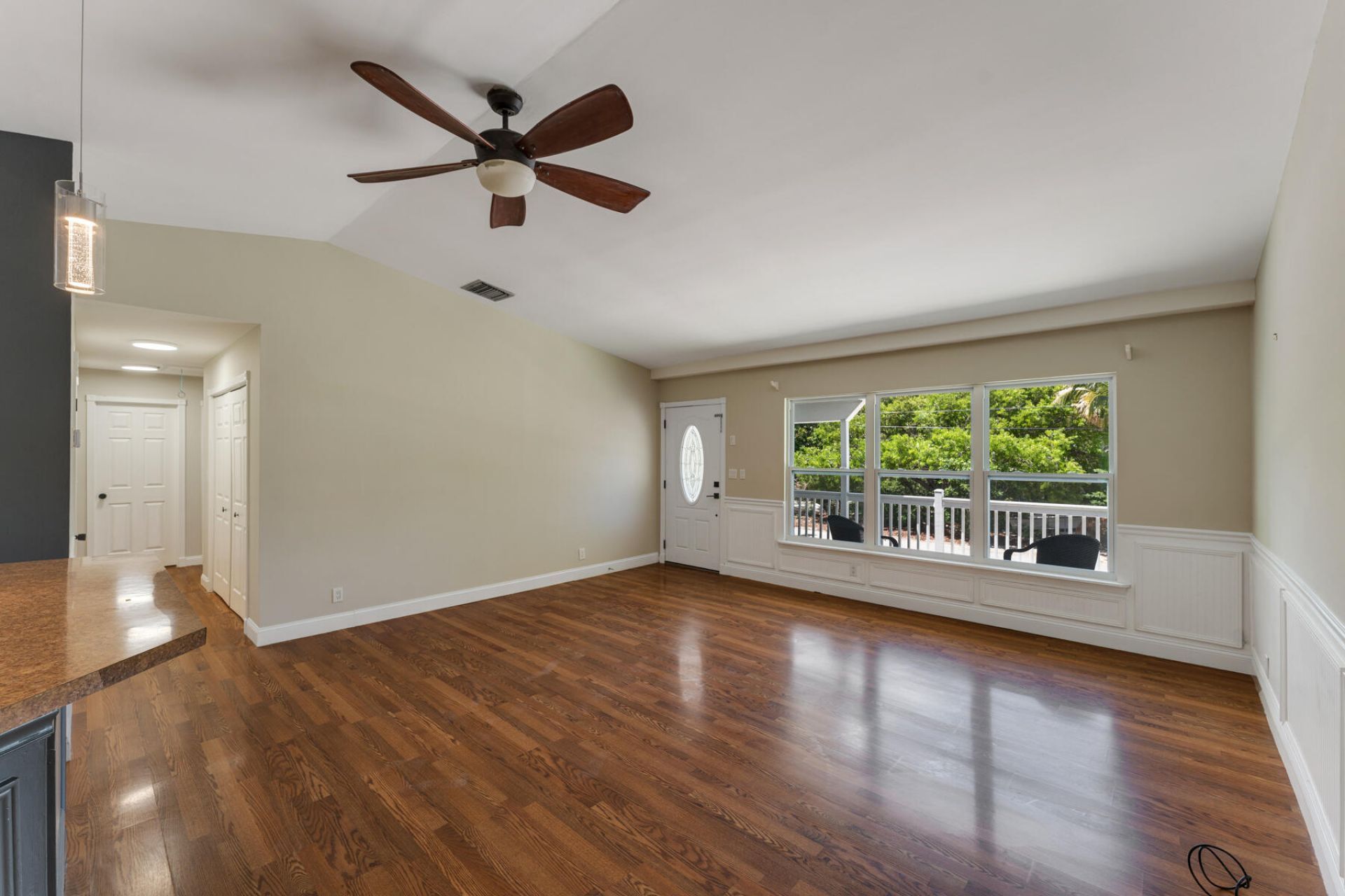 112 Peace Avenue, Tavernier, FL 33070 Photo