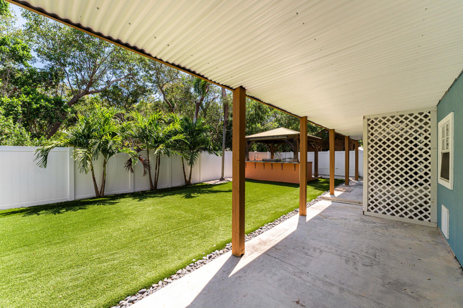 112 Peace Avenue, Tavernier, FL 33070 Photo
