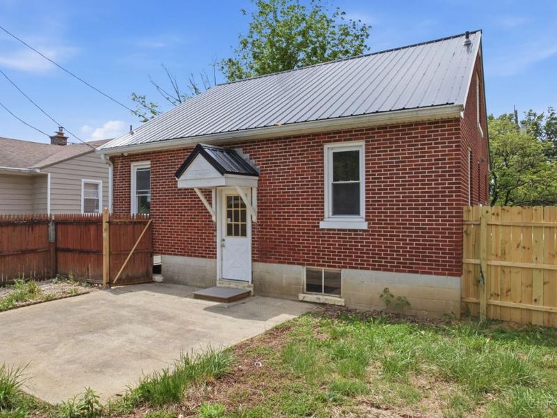 204 Grandin Drive, Pleasant Twp, OH 45121 Photo 9