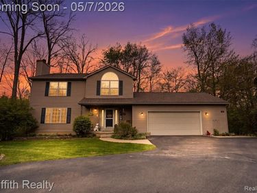 2000 Laurel Oak Drive, Oceola Twp, MI 48855