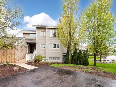 21100 Boulder Circle, Northville, MI 48167