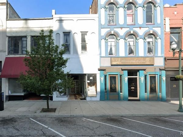 45 N Saginaw Street, Pontiac, MI 48342