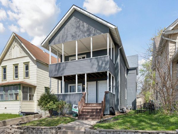 49 Manitoba Avenue , Saint Paul, MN 55117