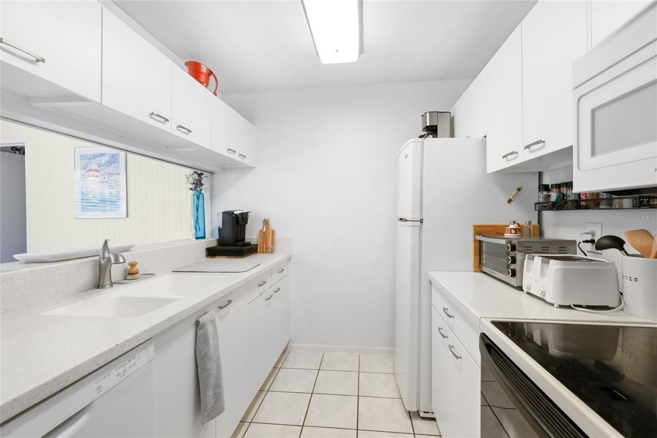 3634 59th Avenue W, Bradenton, FL 34210 Photo
