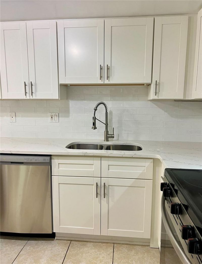 632 Edgewater Drive, Unit 139, Dunedin, FL 34698 Photo