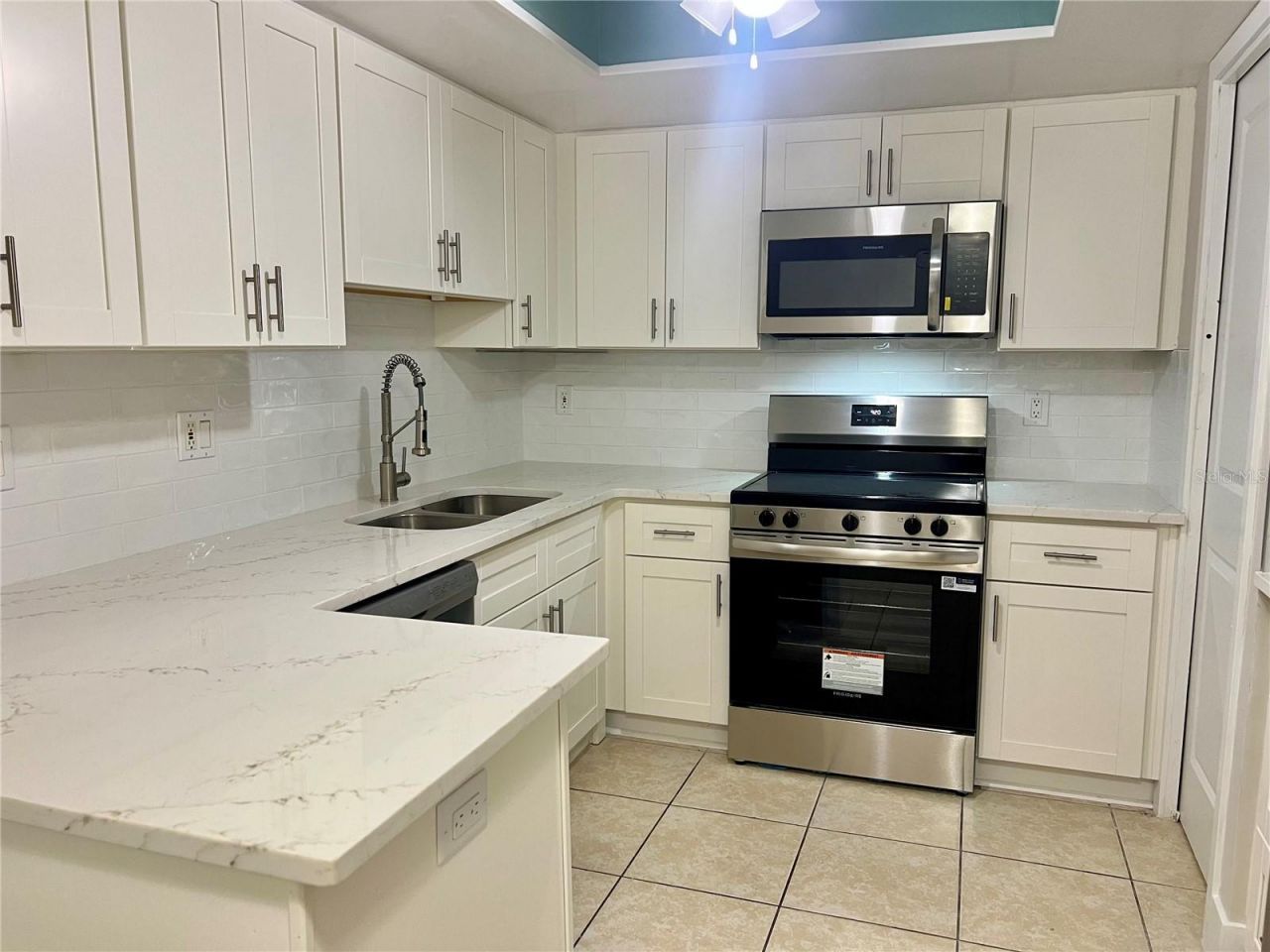 632 Edgewater Drive, Unit 139, Dunedin, FL 34698 Photo