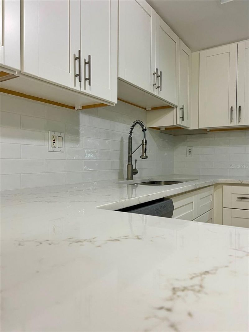 632 Edgewater Drive, Unit 139, Dunedin, FL 34698 Photo