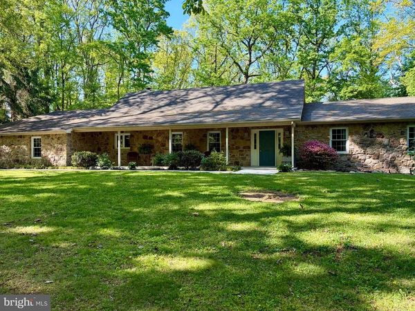 1701 OAKWOOD DRIVE , HANOVER, PA 17331
