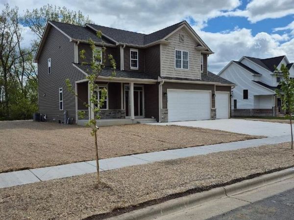 2264 Ravenswood ROAD, Burlington, WI 53105