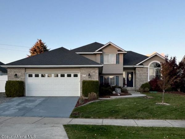 315 E TITANIUM CT , Post Falls, ID 83854