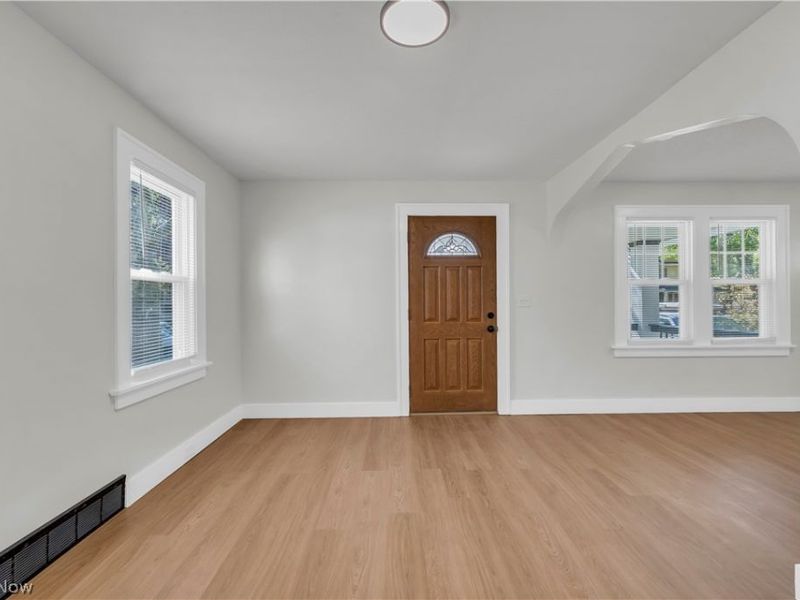 3363 W 136th Street, Cleveland, OH 44111 Photo 3