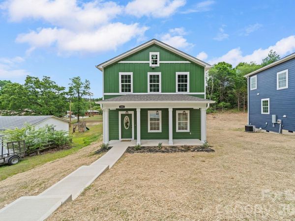 908 Dewey Street, Badin, NC 28009