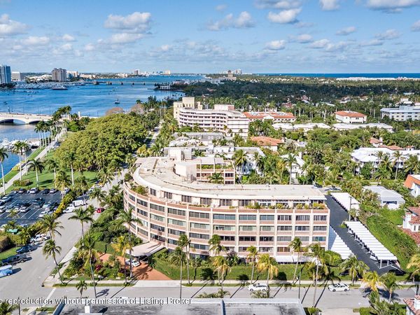369 S Lake Drive, Unit 2B, Palm Beach, FL 33480