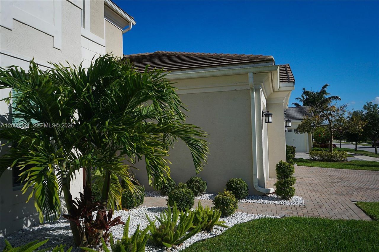 5850 Whippoorwill Cir, Westlake, FL 33470 Photo