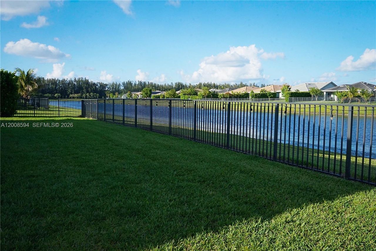 5850 Whippoorwill Cir, Westlake, FL 33470 Photo
