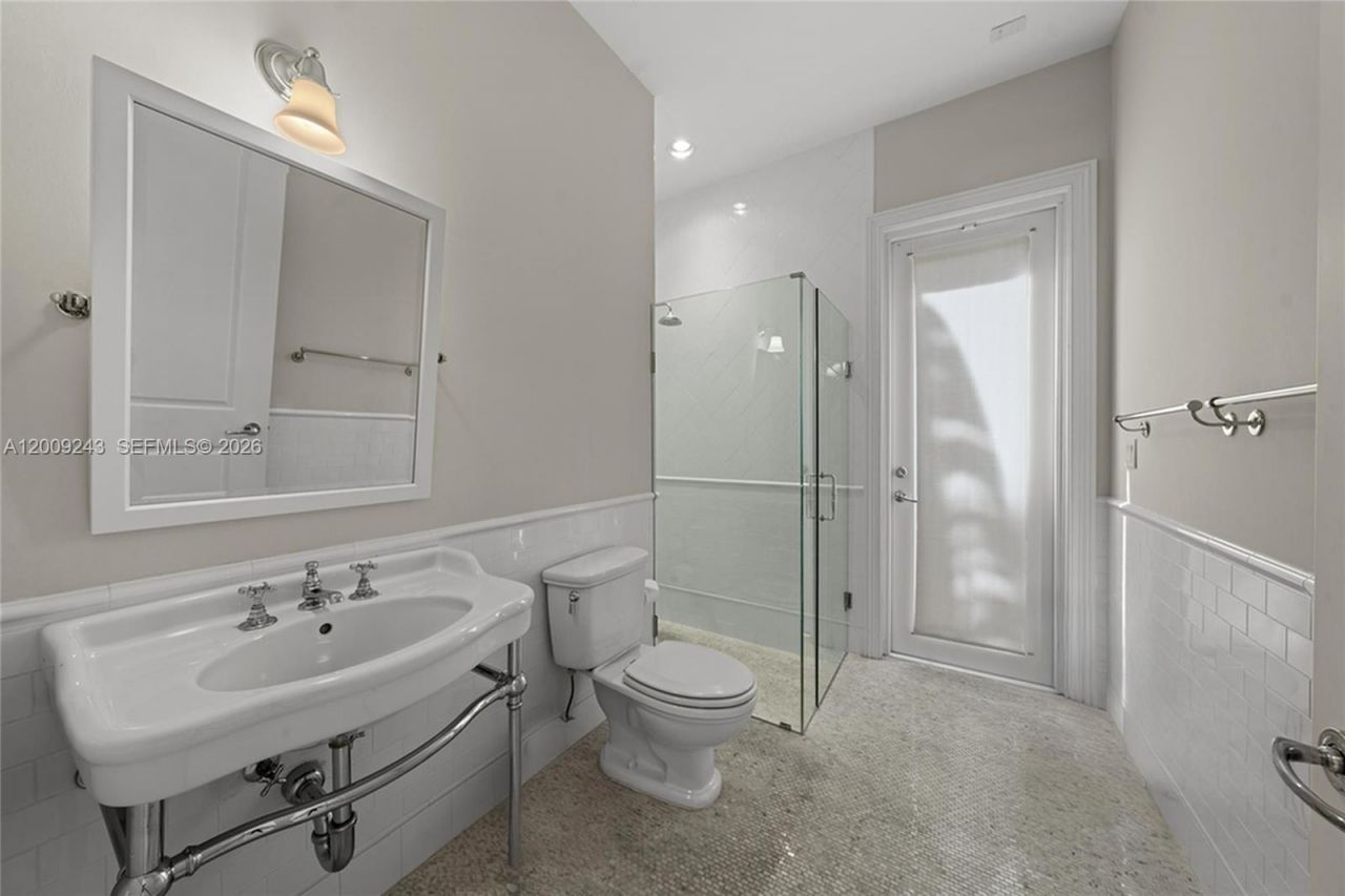 2430 Aqua Vista Blvd, Fort Lauderdale, FL 33301 Photo
