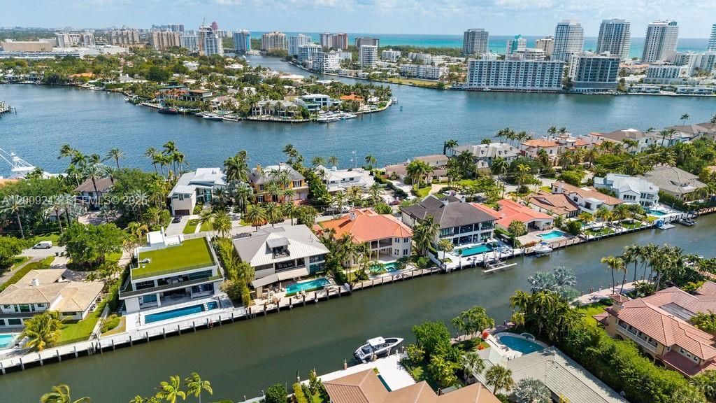 2430 Aqua Vista Blvd, Fort Lauderdale, FL 33301 Photo