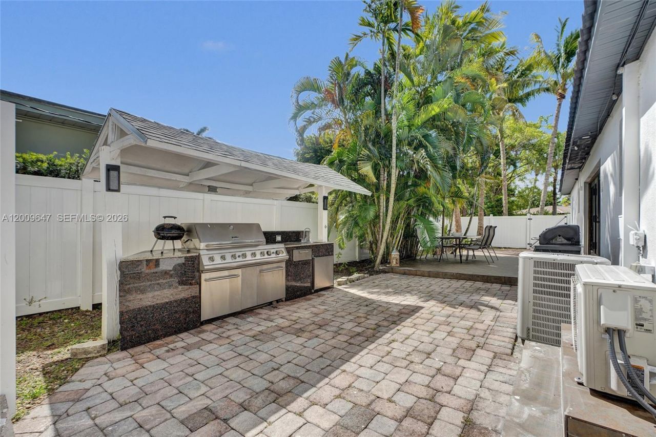 707 N 13 Avenue, Hollywood, FL 33019 Photo