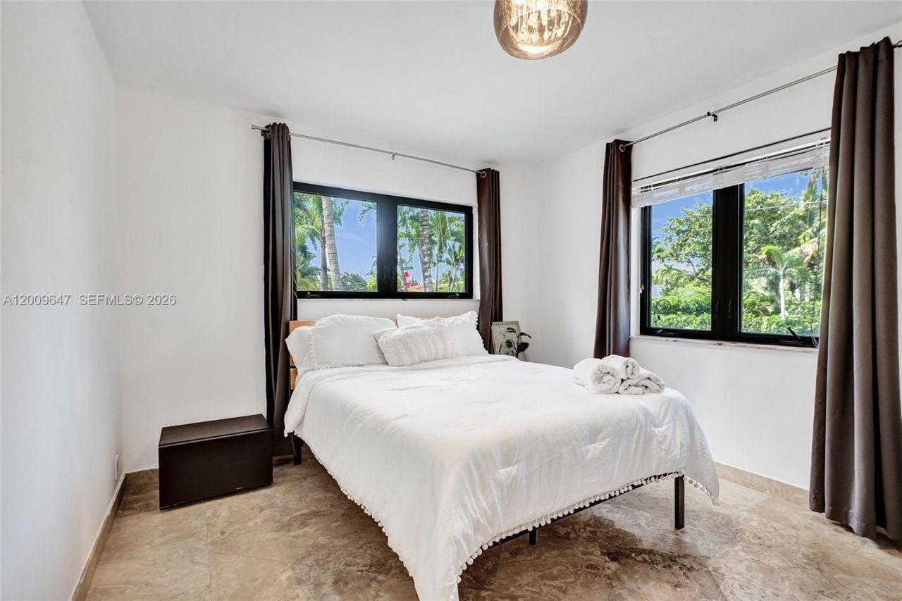 707 N 13 Avenue, Hollywood, FL 33019 Photo