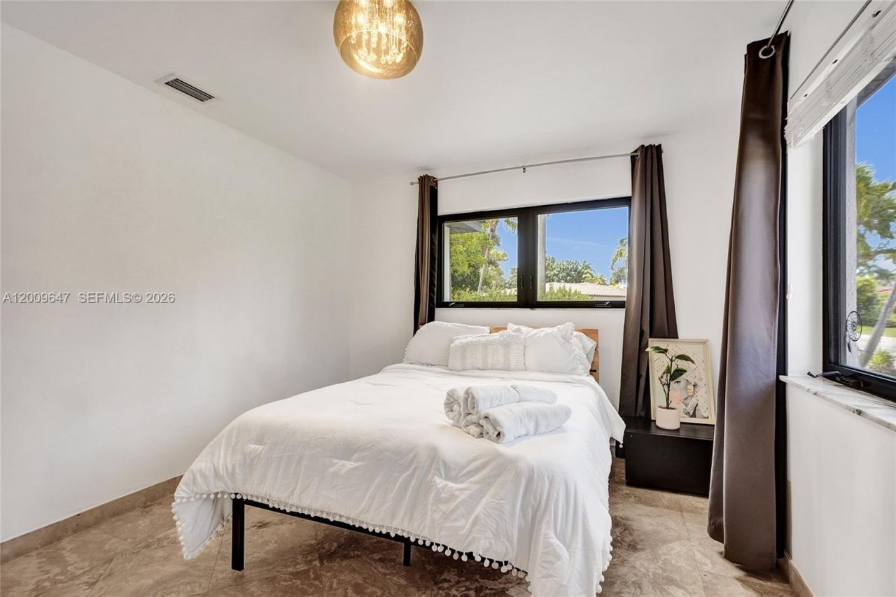 707 N 13 Avenue, Hollywood, FL 33019 Photo
