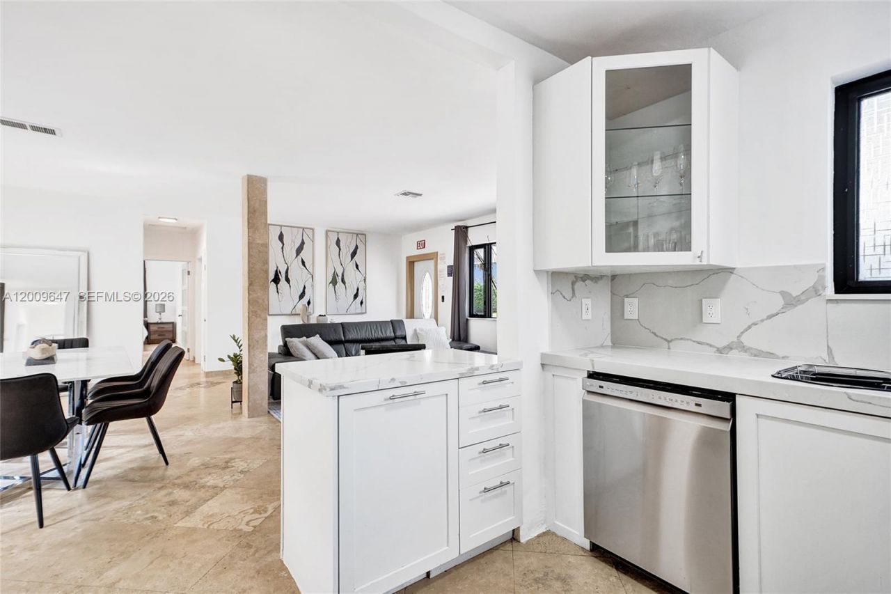 707 N 13 Avenue, Hollywood, FL 33019 Photo