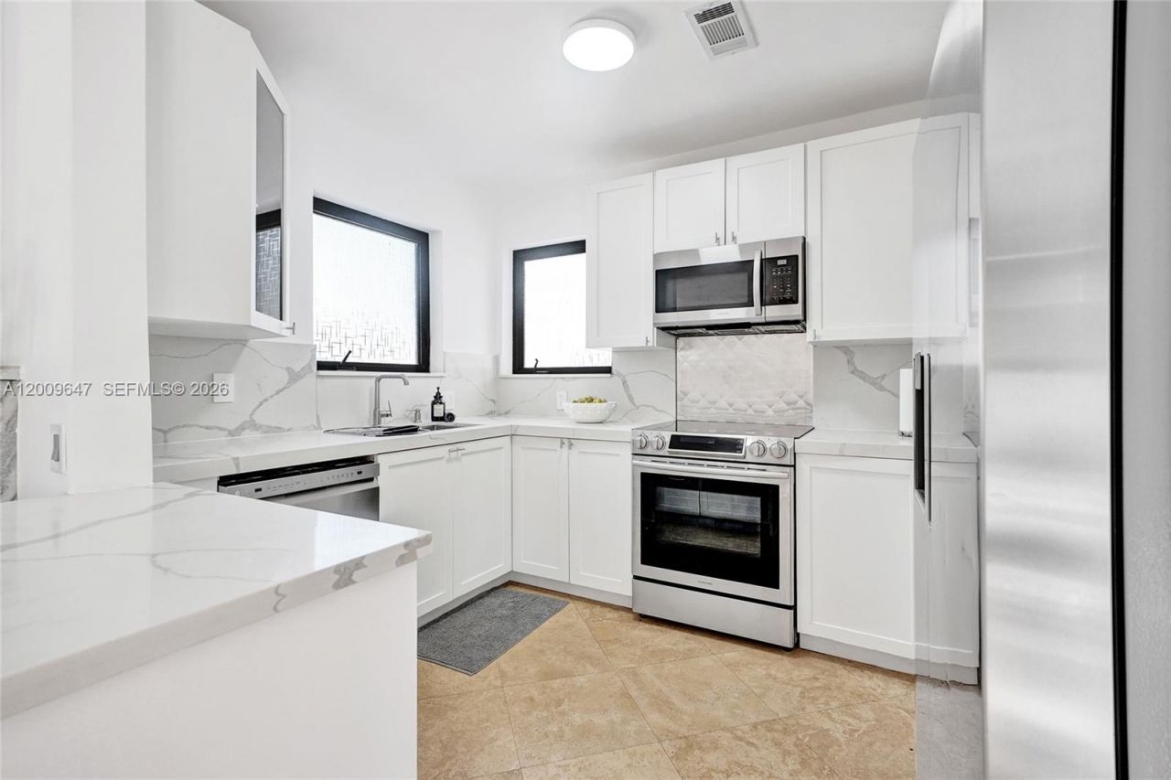 707 N 13 Avenue, Hollywood, FL 33019 Photo