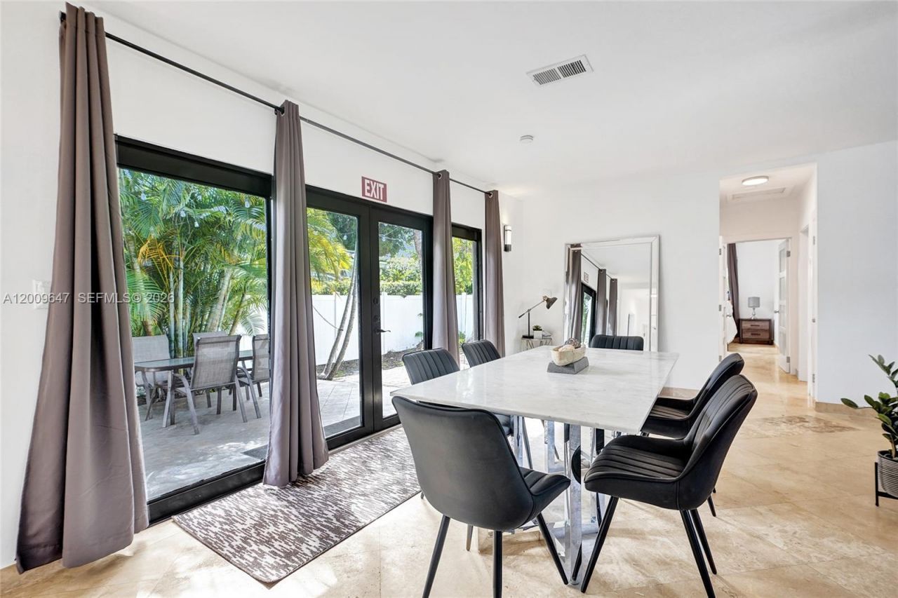 707 N 13 Avenue, Hollywood, FL 33019 Photo