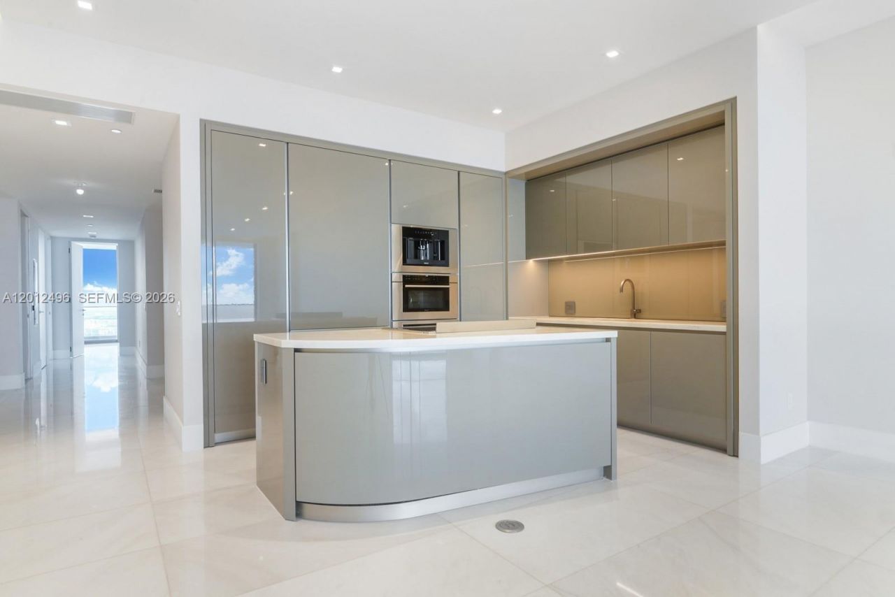 18975 Collins Ave , Unit 3803, Sunny Isles Beach, FL 33160 Photo