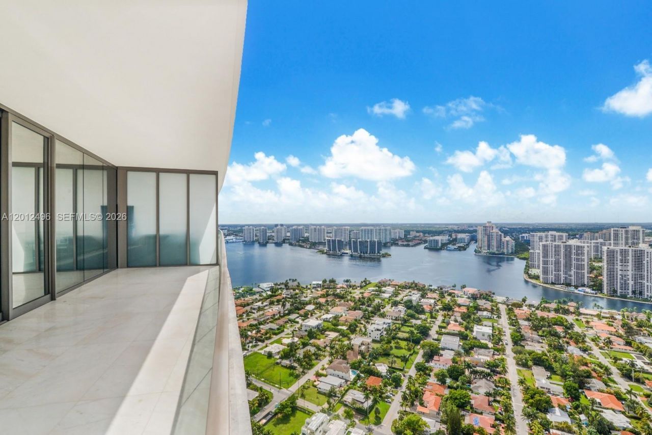 18975 Collins Ave , Unit 3803, Sunny Isles Beach, FL 33160 Photo