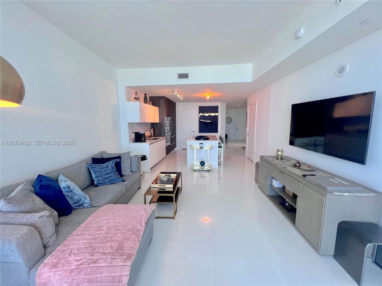 851 NE 1st Ave , Unit 2900, Miami, FL 33132 Photo