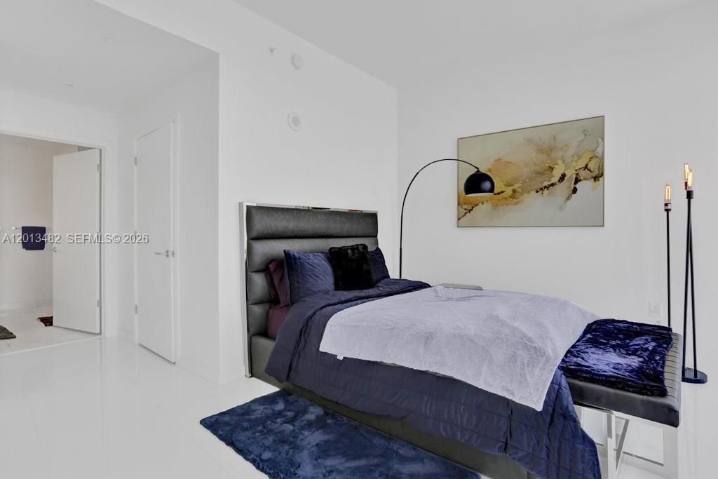 851 NE 1st Ave , Unit 2900, Miami, FL 33132 Photo