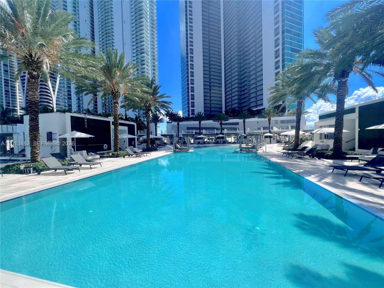 851 NE 1st Ave , Unit 2900, Miami, FL 33132 Photo