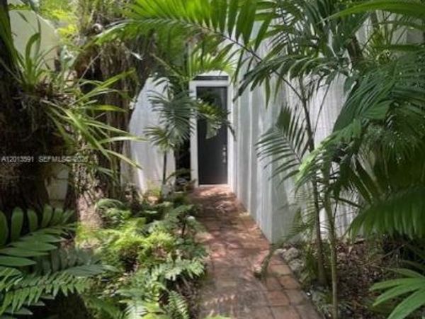 3026 Day Ave , Unit 3026, Miami, FL 33133